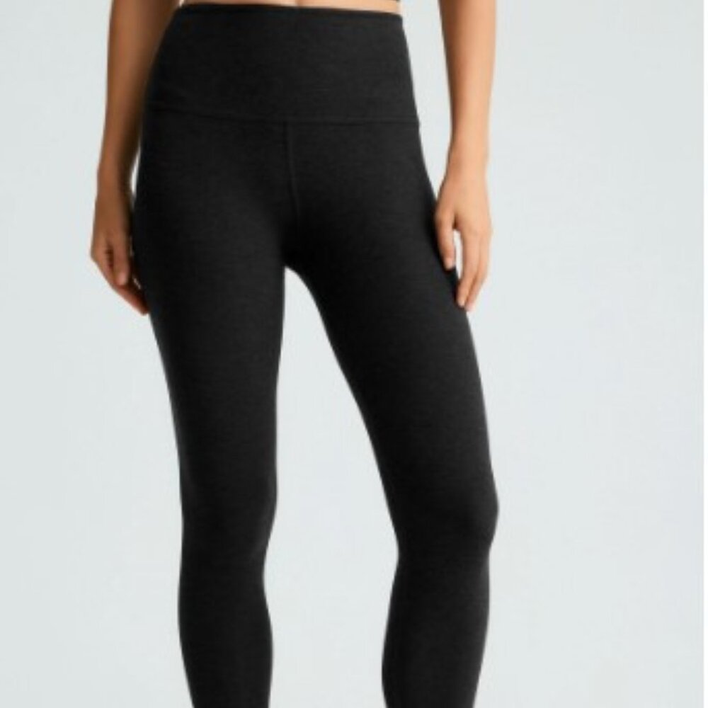 NWOT Beyond Yoga Caught in the Midi Highwaist Legging Darkest Night